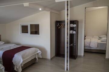 Фото номера Семейный номер с ванной комнатой Гостевой дом Stone Art Guest House &amp; Camping г. Pemzashen 4